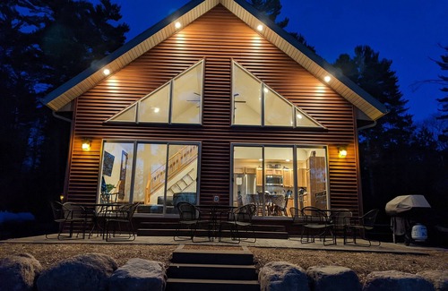 Park Falls Cabin | Lakefront Cabin on Pike Lake Chain w/Sunset View - ATV/Snowmobile Flambeau Trail