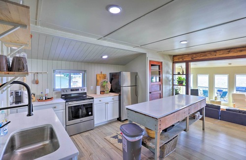 Hamlin County Cabin | Lakefront Cabin w/Patio & Views in Lake Norden