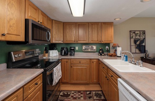 Grand Lake Condo | Lakefront Condo, Ground Floor, Two Patios - Ideal for Couples or Families
