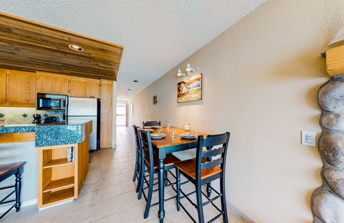 Chelan Condo | Lakefront Condo + Loft w/Private Buoy, Shared Pool & Hot Tub and High-Speed WiFi