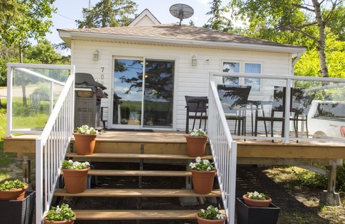 Manitou Beach Cottage | Lakefront Cottage In Manitou Beach - Saskatchewan