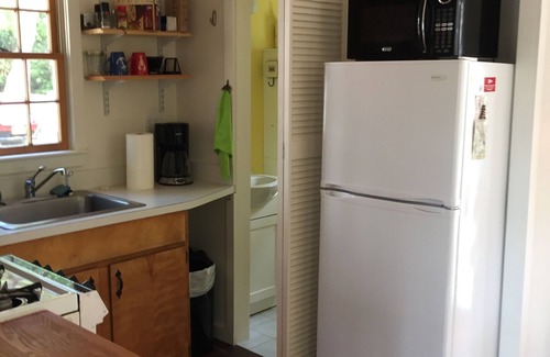 Eastham Cottage | Lakefront Cottage in Eastham, near ocean and Bay