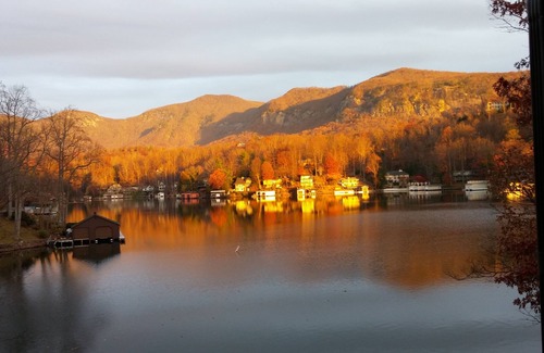 Lake Lure Cottage | Lakefront - Cozy Cottage Directly On Beautiful Lake Lure!