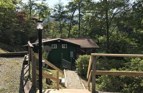 Lake Lure Cottage | Lakefront - Cozy Cottage Directly On Beautiful Lake Lure!