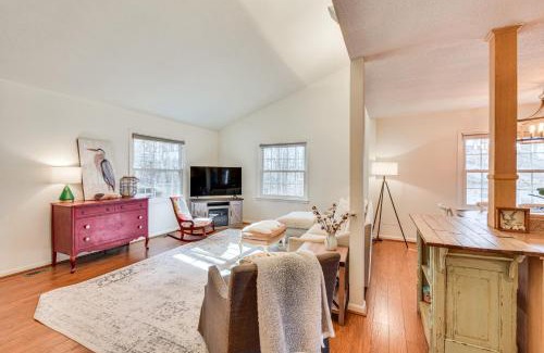 Westminster House | Lakefront Gem with Games in Westminster!