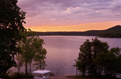 Shell Knob House | Lakefront - Gentle Slope to Water - Sleeps 18