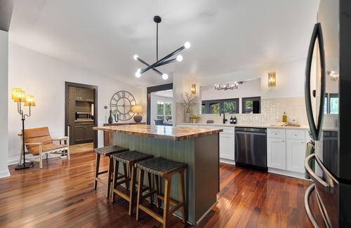Mid America House | Lakefront! Heated Pool! Hot Tub! Game Room!