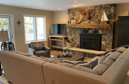 Lac du Flambeau House | Lakefront Home On Fence Lake