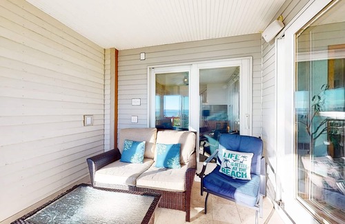 Malletts Bay House | Lakefront home with water access, views of the mountains, private deck & patio