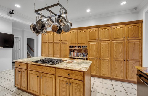 Mount Juliet House | LakeFront ♥ HotTub ♥ Dock ♥ 4BD4.5BA ♥ FreeParking