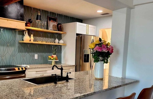 Odessa House | Lakefront house with pool and playroom