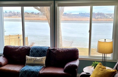 Moses Lake House | Lakefront Living at Archie's Place