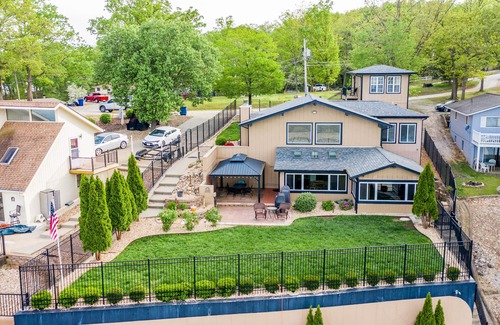 Shawnee Bend House | Lakefront Oasis-Miles of Main Channel Views, Fenced Yard, Xtra Suite, Game Room!
