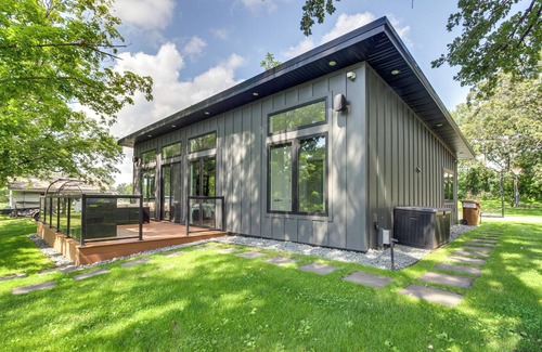 Ottertail Cabin | Lakefront Ottertail Retreat w/Dock + Fire Pits!