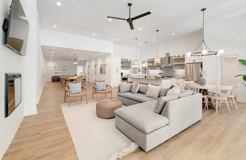 Buchanan Dam House | Lakefront Pool, Fire Pit, 2 Story Dock - Lake LBJ!