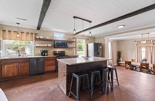 Mount Juliet House | Lakefront property with 7 bedrooms