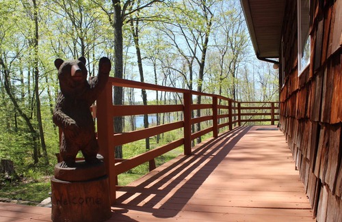 Rotterdam Junction House | Lakefront vacation rental near Saratoga race track