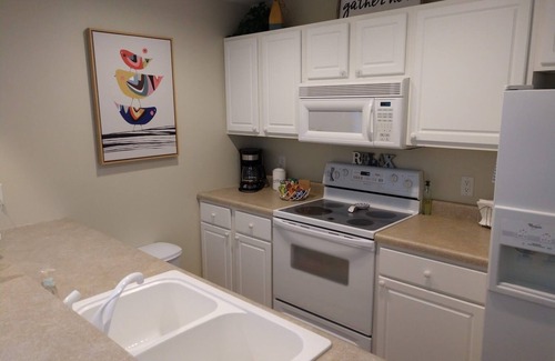 Osage Beach Condo | Lakefront Walk In Condo in Osage Beach at Parkview Bay