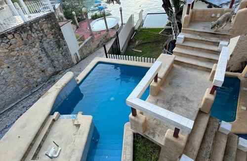 Tequesquitengo House | Lakehouse, beautiful house in front of the lake of Tequesquitengo.