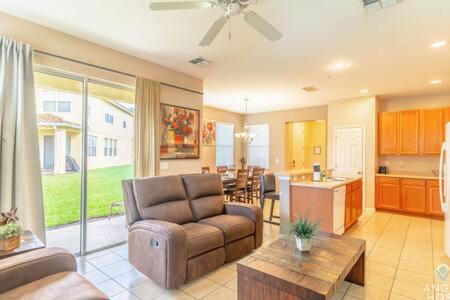 Kissimmee House | Lakeside 4Br Home Perfect for a Disney Relaxation!