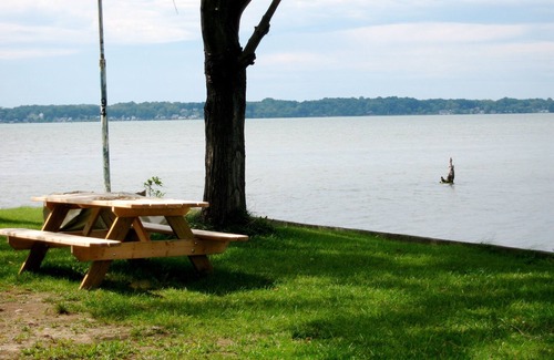 Poplar Ridge Cottage | Lakeside Beautiful 1 Story Cottage With Panoramic View Of Peaceful Cayuga Lake