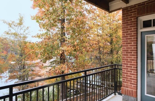 Santee Condo | Lakeside Bliss: 3BR Suite at Wyndham Lake Marion
