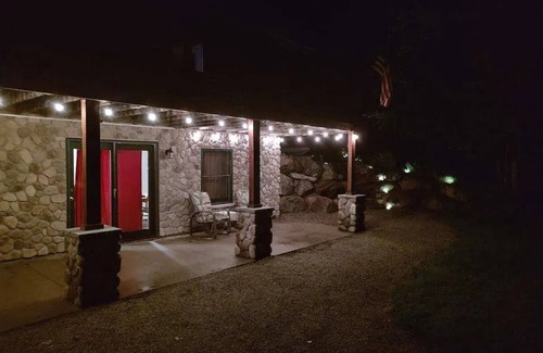 Athelstane Cabin | Lakeside Cabin "Serenity"
