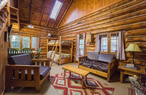 Minerva Cabin | Lakeside Cabin on Minerva Lake