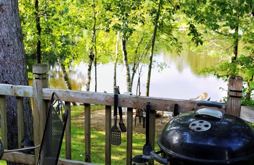 Tomah House | Lakeside cabin with Hot Tub and full kitchen! Sleeps up to 12 people.