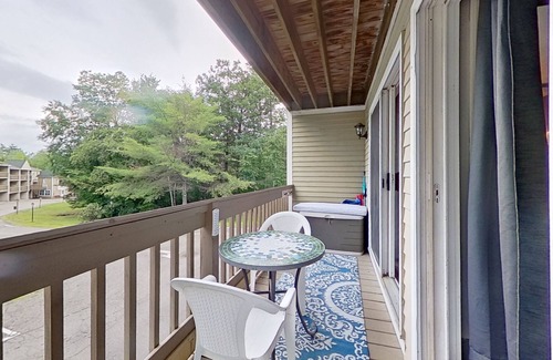 Gilford Condo | Lakeside condo with beach/water access, pool & sports courts