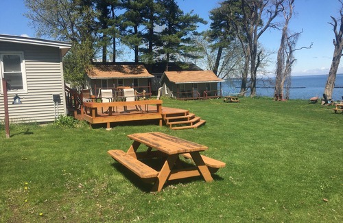 Plattsburgh Cottage | Lakeside Cottage #303 at Valcour Cottages