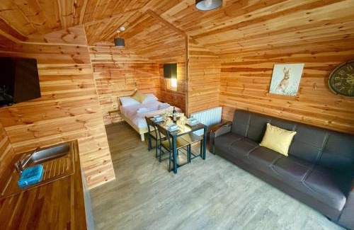 Boston Resort | Lakeside Fishing Retreats