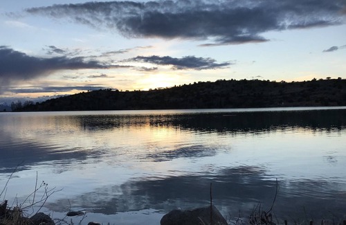 Sterling House | Lakeside Location! Palisades State Park! Amazing views!