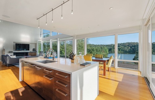 Copake Lake House | Lakeside Modern Escape Gym Kayaks Fireplace