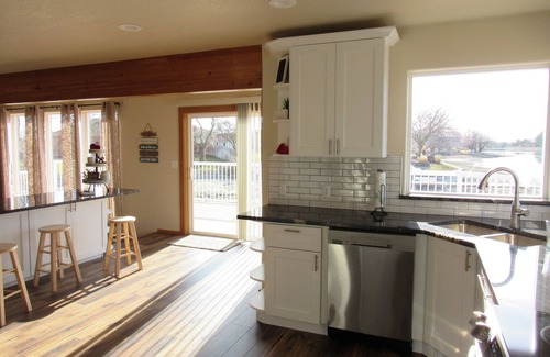 Moses Lake House | Lakeside Retreat-Relax and unwind and revive yourself