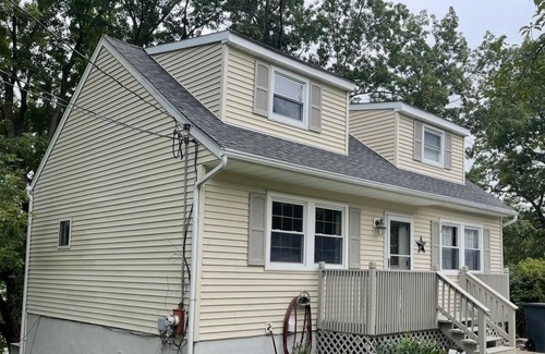 Highland Lakes House | Lakeside Retreat in Highland Lakes, NJ – Near Wineries, Breweries and Hiking!