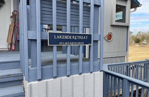 Dandridge Condo | Lakeside Retreat with Lake View
