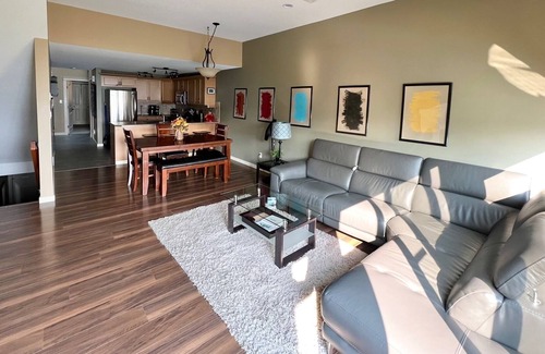 Scotch Creek House | Lakeside with Pool Townhouse