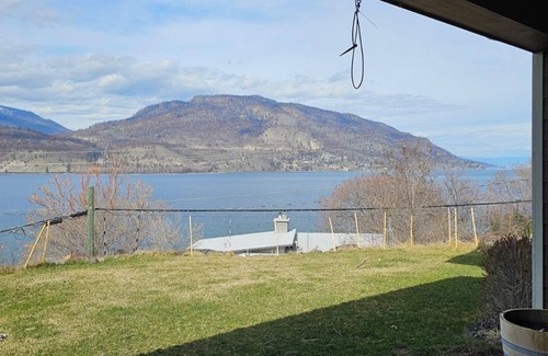 Central Okanagan House | Lakeview 3 Bed 3 Bath Private Hidden Gem Home Kelowna in a Bus #4092293