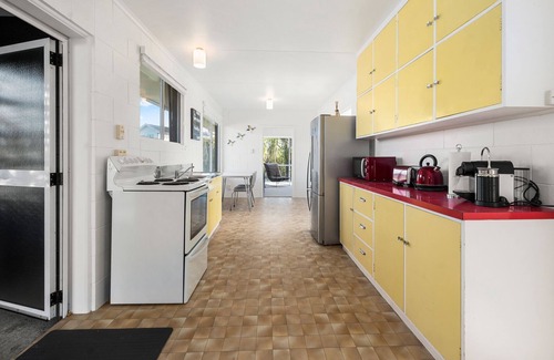 Rainbow Point House | Lakeview Oasis - Rainbow Point Holiday Home