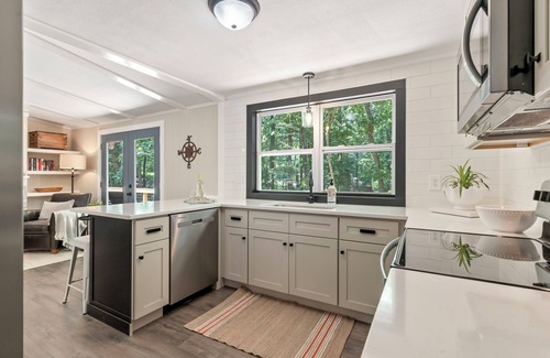 Mineral House | Lakeview Retreat!