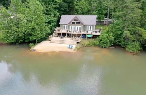 Madisonville House | "Lakin' it Easy" Lakefront property w/private beach! Gated community. Sleeps 7