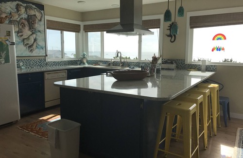 Roads End House | Landfall at Roads End, Oregon Coast get away