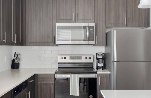 Pflugerville Apartment | Landing | Amazing 1BD, Game Room, Courtyard