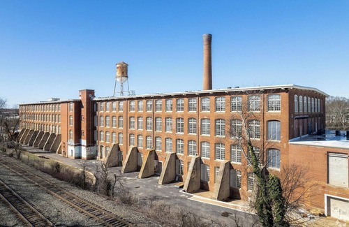 Greenville Apartment | Landing | Amazing 1BD, Yoga Studio, Gym