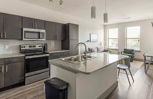 Haltom City Apartment | Landing | Amazing 1BD, Yoga Studio, Pool