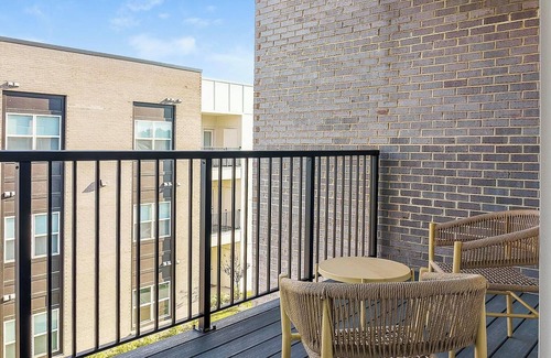 Cartersburg Apartment | Landing | Amazing 2BD, Courtyard, Pool
