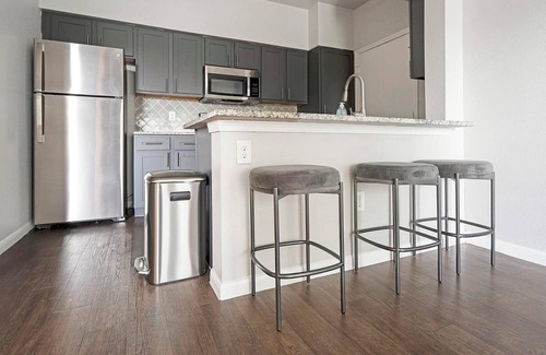 San Antonio Apartment | Landing | Amazing 2BD, Gym, Clubhouse