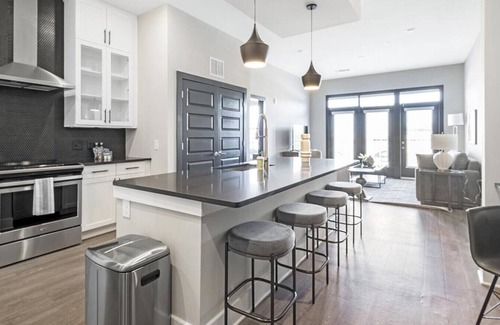 North Decatur Apartment | Landing at Abberly Skye - 2 Bedrooms in North Decatur