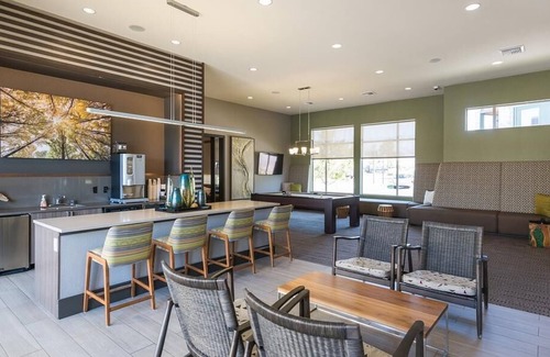 Tollgate Overlook Apartment | Landing at Arterra Place Apartments - 1 Bedroom in Tollgate Overlook